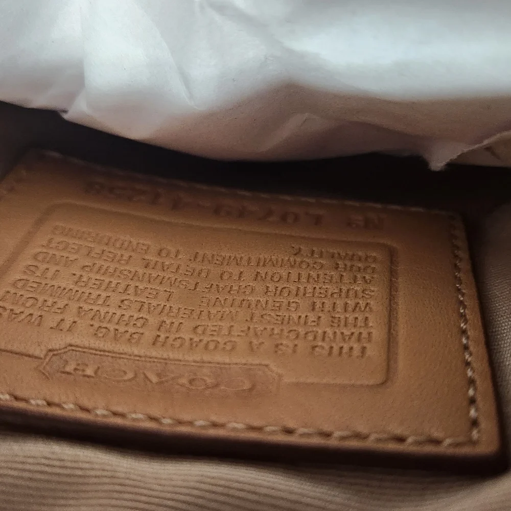 Coach Cream and Tan Crossbody Bag Signature Design Never Used - Picture 3 of 3